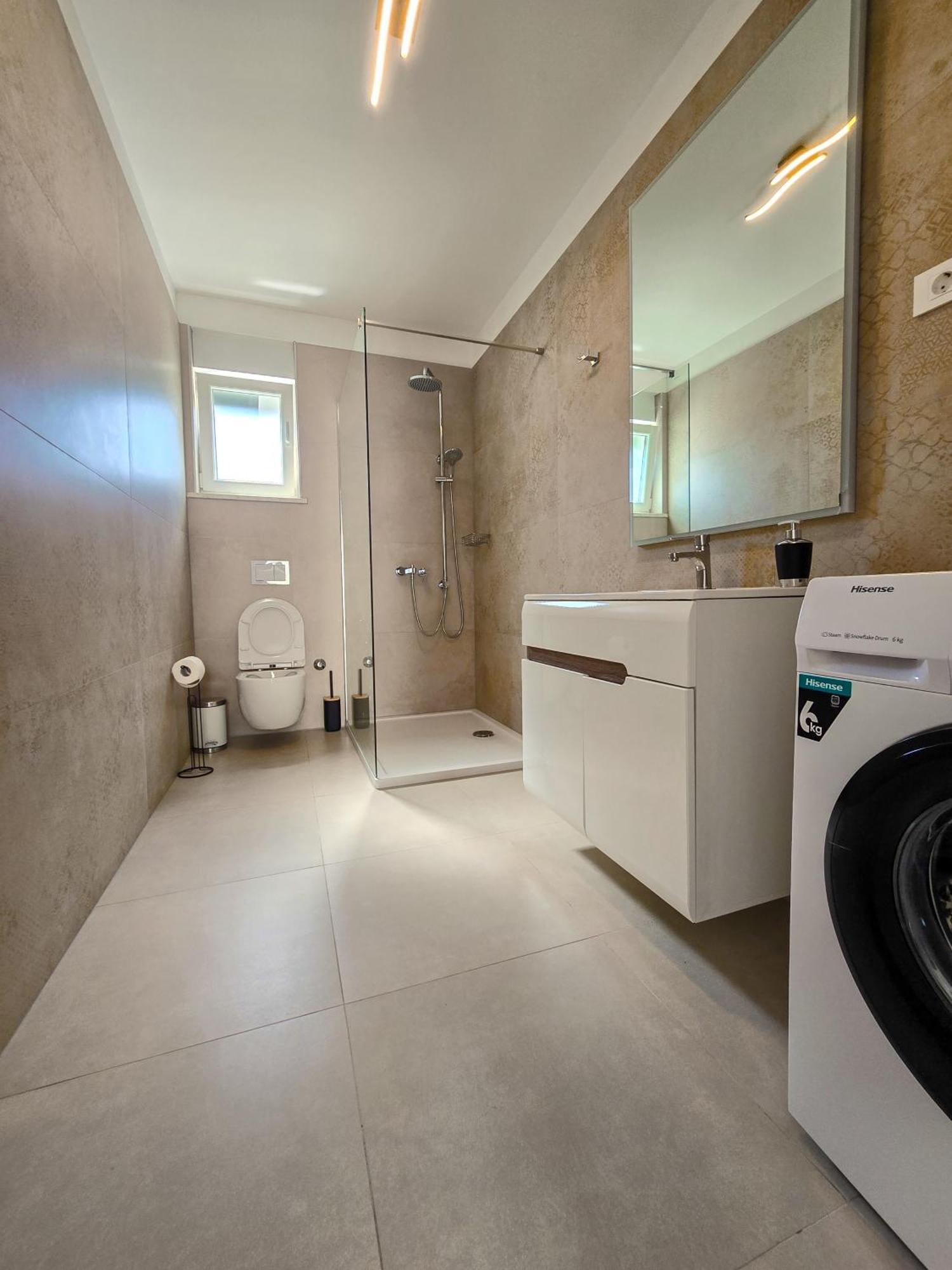Dino With Private Parking & Pool Villa
